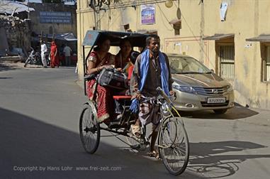 08 Ricksha-Sightseeing,_Jaipur_DSC5218_b_H600